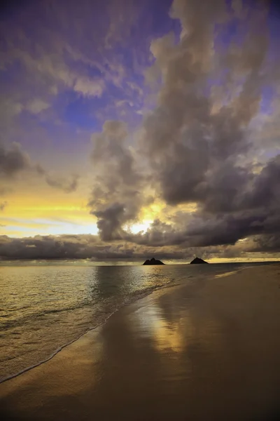 Wschód słońca na plaży lanikai, Hawaje — Zdjęcie stockowe