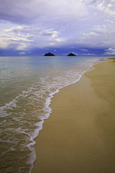 黄昏迎风侧的瓦胡岛 — 图库照片
