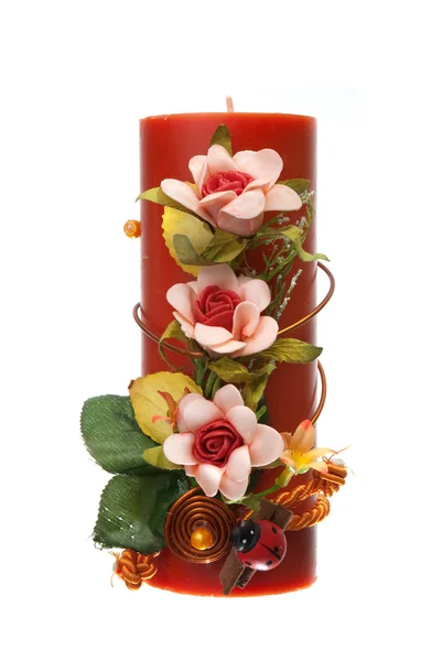 Grande bougie rouge avec la décoration de fleurs — Photo