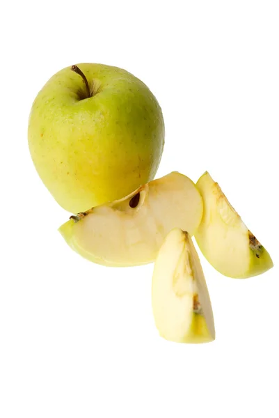 在白色背景上孤立的短切的苹果 — 图库照片