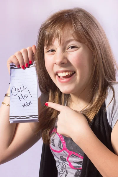 Excited Girl Holding Note Boy — Stock Photo, Image