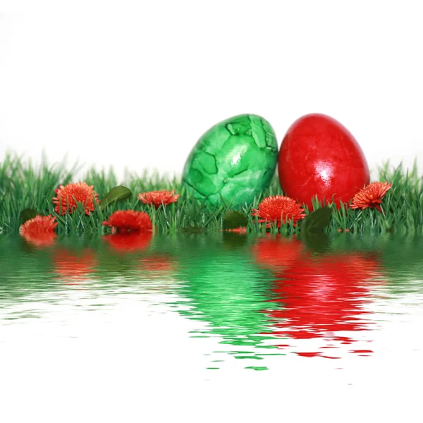 Prachtige decoratie met groene eieren — Stockfoto