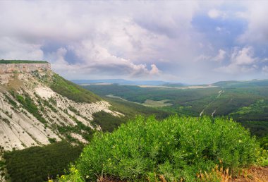 Dağlardan göster