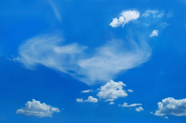 Malownicze chmury są w niebo — Zdjęcie stockowe