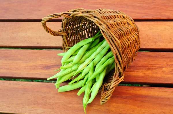 Asparagus in a wicker — Stock Photo, Image