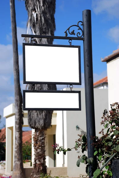 Two blank signs with a copy space area — Stock Photo, Image