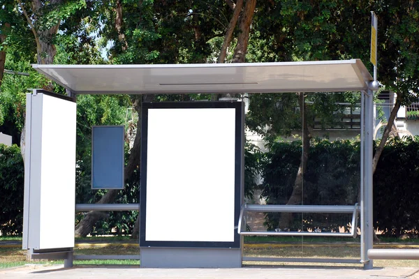 Знак білий автобусна зупинка Ліцензійні Стокові Зображення