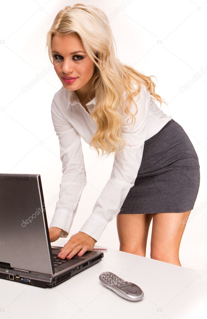 Sexy Geschäftsfrauen Mit Ihrem Laptop Stockfotografie Lizenzfreie Fotos © Nelka7812 4795164 