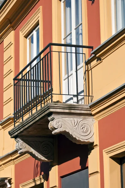 Detail Balkonu Barevné Dům Fasáda — Stock fotografie