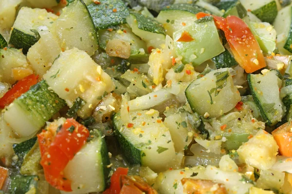 Alimentation de légumes cuits — Photo