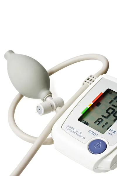 白で隔離されるデジタル血圧計 — ストック写真