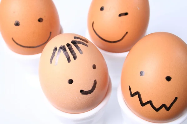 Huevos sonrientes — Foto de Stock