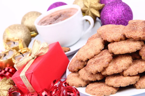 Chocolate caliente y galletas —  Fotos de Stock