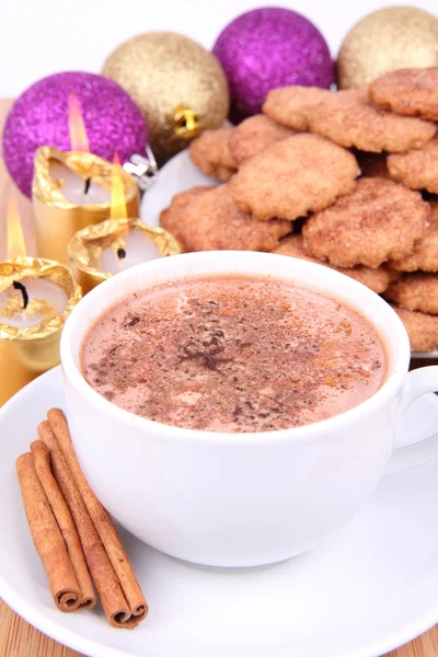 Warme chocolademelk en cookies — Stockfoto