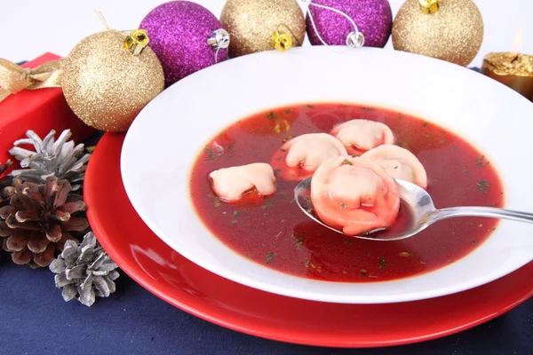 stock image Red borscht with dumplings