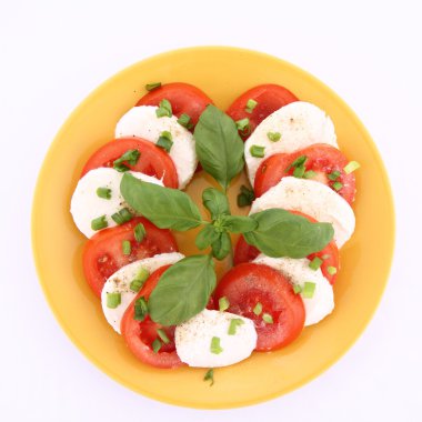 Caprese salatası