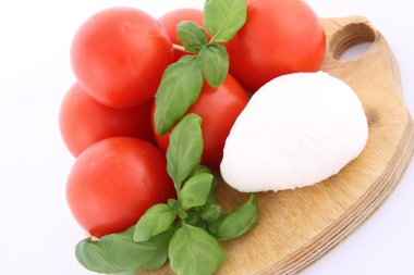 Caprese salatası malzemeler