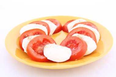 Caprese salatası