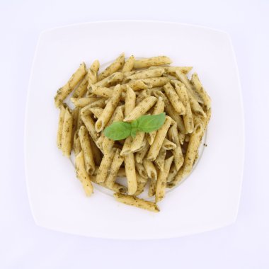 Penne pesto ile