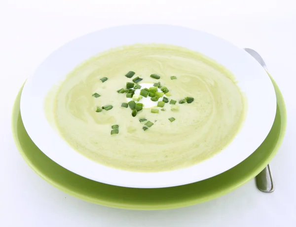 エンドウ豆とモッツァレラチーズのスープ — ストック写真