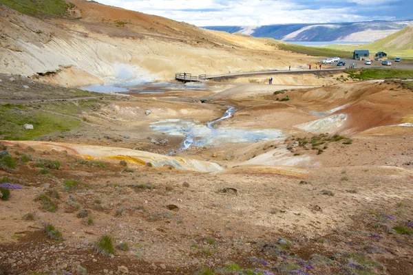 Geotermalnej obszaru, kolorowy krajobraz - Islandia. — Zdjęcie stockowe