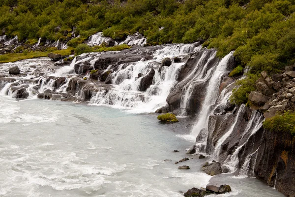 瀑布 hraunfossar-冰岛 — 图库照片