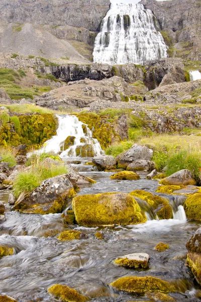Cachoeira de Dynjandi - oeste da Islândia . — Fotografia de Stock