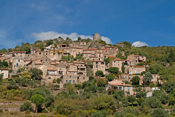 Typisches kleines Dorf im Languedoc — Stockfoto