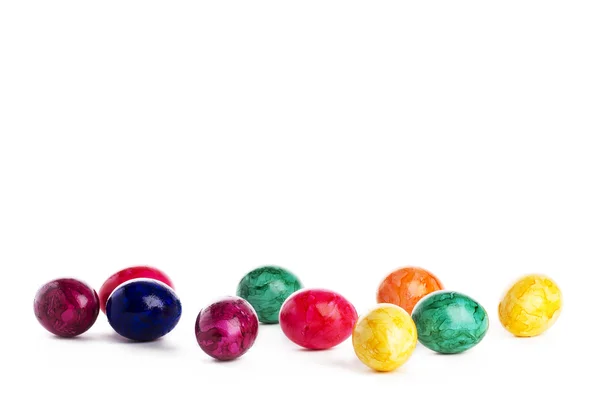 Algunos Huevos Pascua Coloridos Sobre Fondo Blanco — Foto de Stock