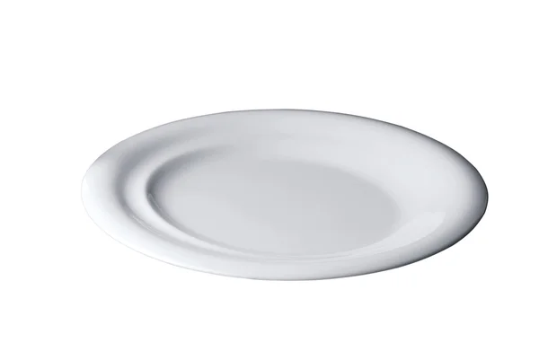 Біла тарілка під кутом ізольована на білому тлі — стокове фото