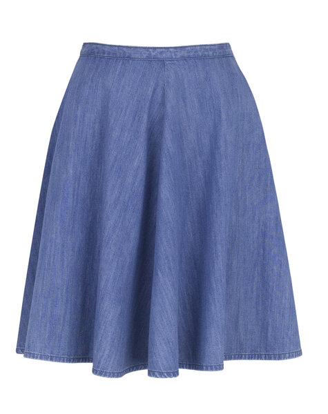 Джинсы юбка на белом фоне
