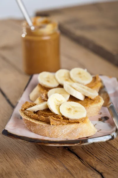 Arašídové máslo a banánový sendvič — Stock fotografie