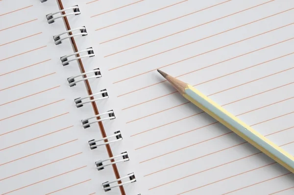 Κενό σημειωματάριο και μολύβι — Φωτογραφία Αρχείου