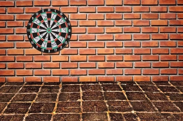 Framgång mål på brickwall — Stockfoto