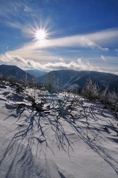 Tél a hegyekben. — Stock Fotó
