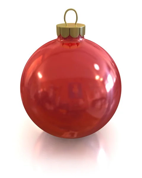 Bola de Natal vermelho brilhante e brilhante isolado — Fotografia de Stock