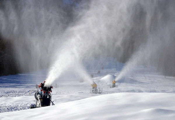 Sopradores de neve — Fotografia de Stock