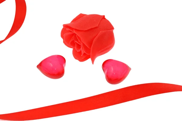 Rote Herzen und Rose — Stockfoto