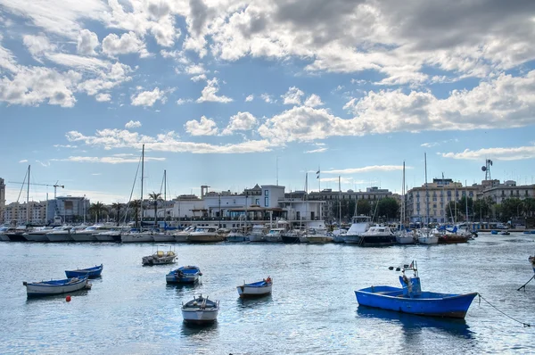 Panoramisch zicht van bari. Apulië. — Stockfoto