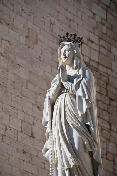 Madonna statue. — Stock Photo, Image