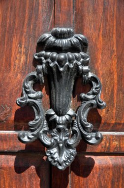 Doorknocker.