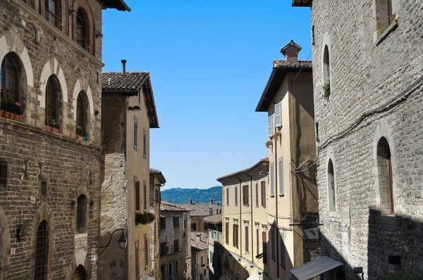 Une ruelle. Gubbio. Ombrie . — Photo