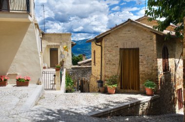 Alleyway. Montefalco. Umbria.