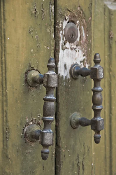 Handgreep van allwood deur. — Stockfoto