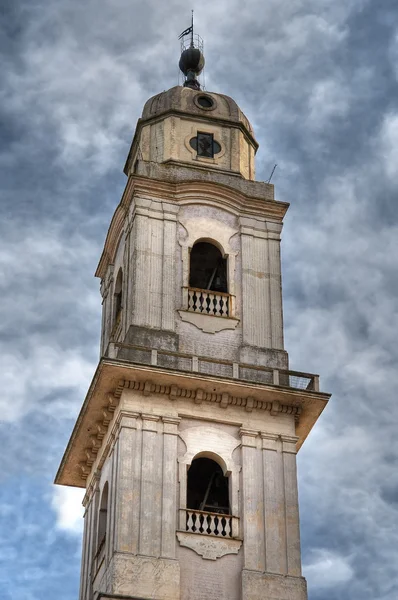 Klokkentoren kathedraal. Gioia del colle. Apulië. — Stockfoto