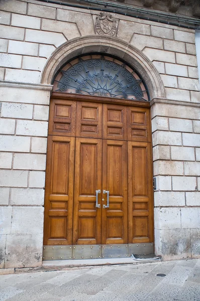 Drewniany portal. — Zdjęcie stockowe