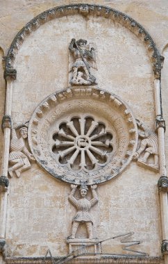 Gül pencere. Aziz domenico Kilisesi. Matera. Basilicata.