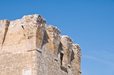 Kule Nişangah. Polignano bir kısrak. Apulia.