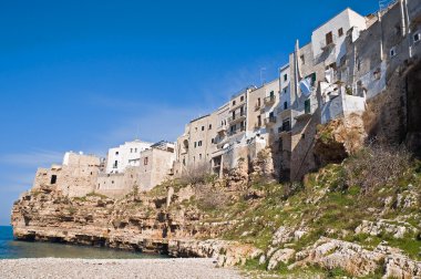 Lama monachile. Polignano bir kısrak. Apulia.