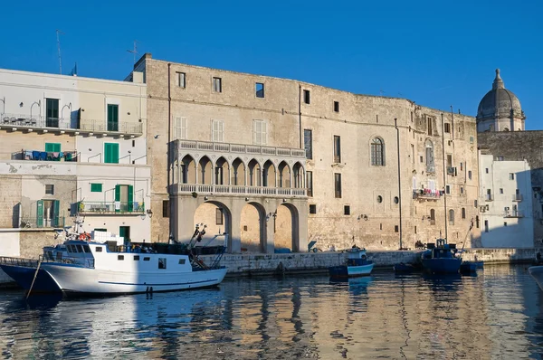 Panoramautsikt över monopoli seaport. Apulien. — Stockfoto